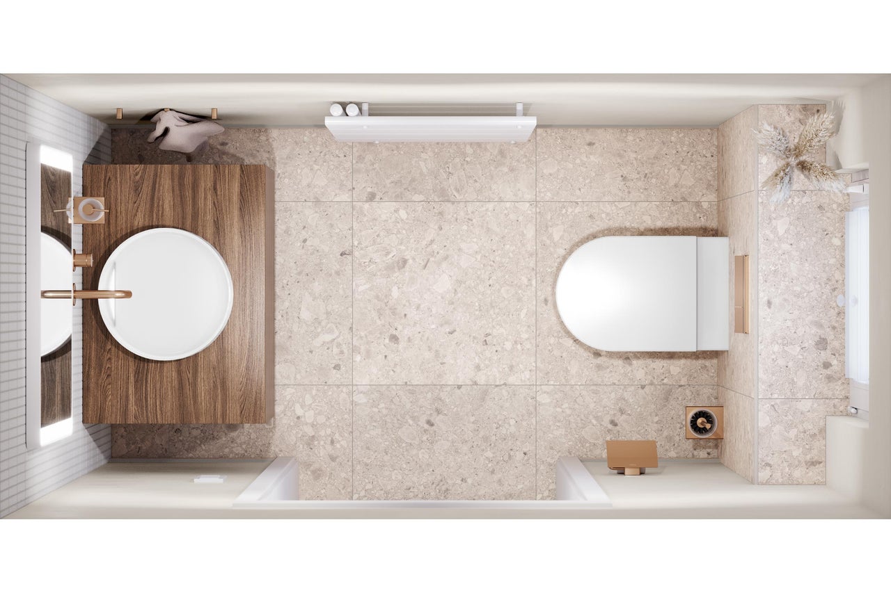 Badezimmer in der Draufsicht mit Holzwaschtisch, weißem Aufsatzwaschbecken, Wand-WC, bronzefarbenen Armaturen und Fliesen in Natursteinoptik.