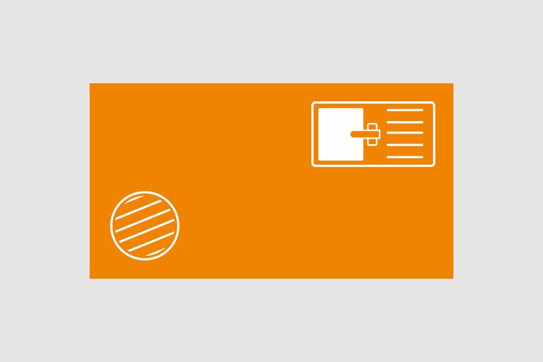 Draufsicht auf Kücheninsel mit Spüle und Grillrost.