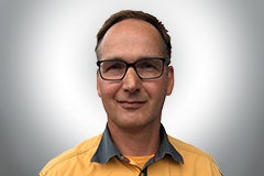 Porträt eines Mannes mit Brille
