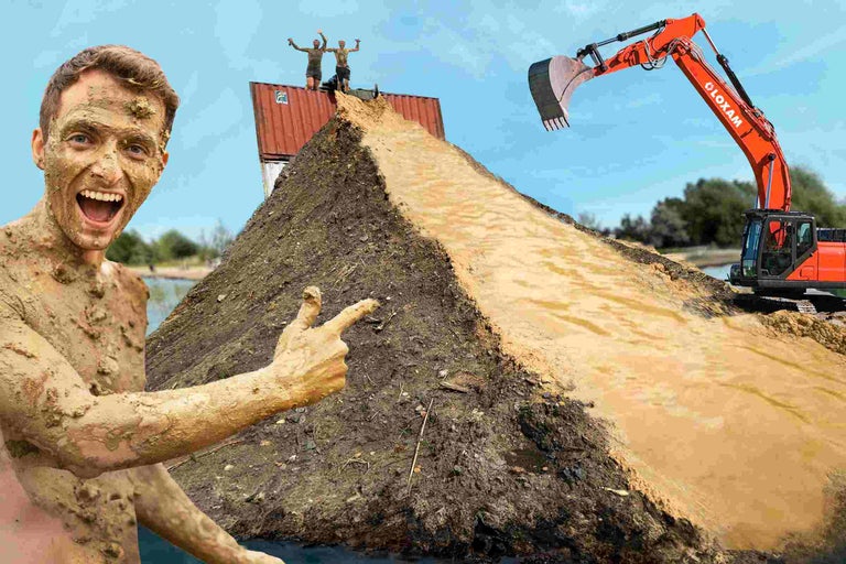 Szene mit einer Person mit Schlamm bedeckt, einer Erdbewegungsmaschine und einem Erdhügel