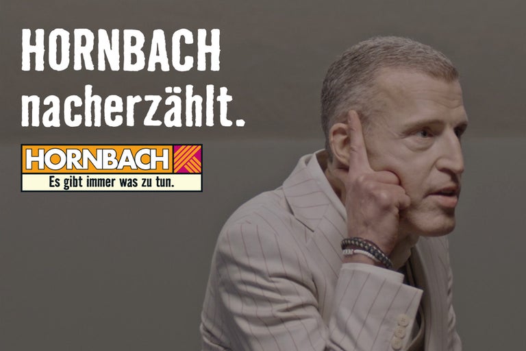 Hornbach erzählt Anzeige mit Mann im Anzug und Hornbach Logo