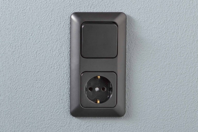Schalter und Steckdose