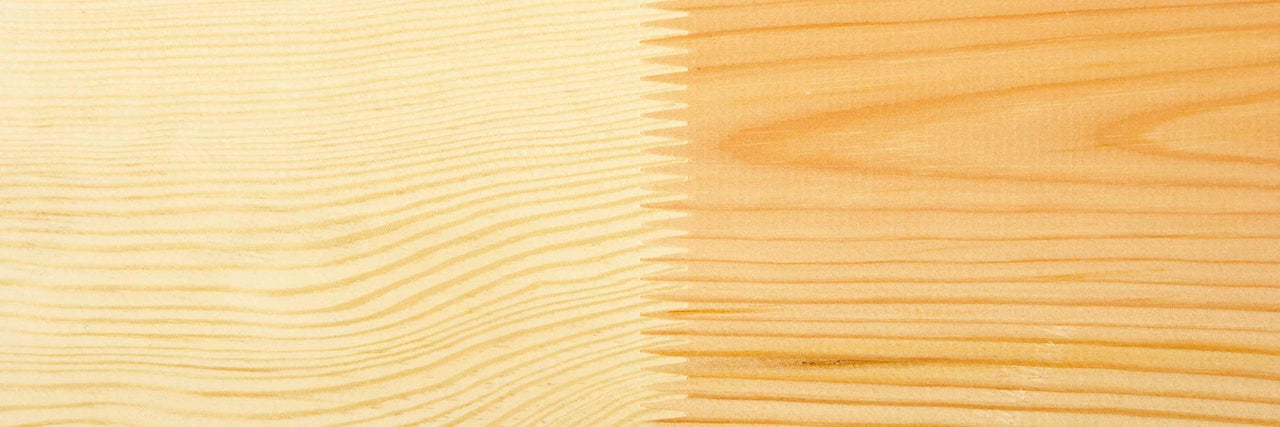 Holzplatte mit Fingerzinkenverbindung