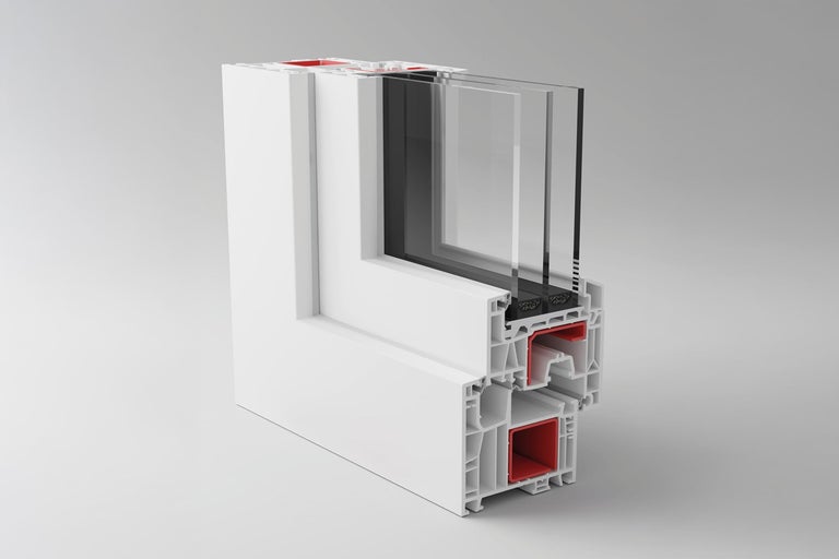 Querschnitt eines Kunststofffensters mit Mehrfachverglasung