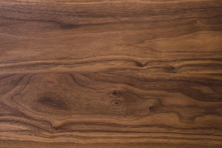 Nahaufnahme einer Holzoberfläche mit Maserung