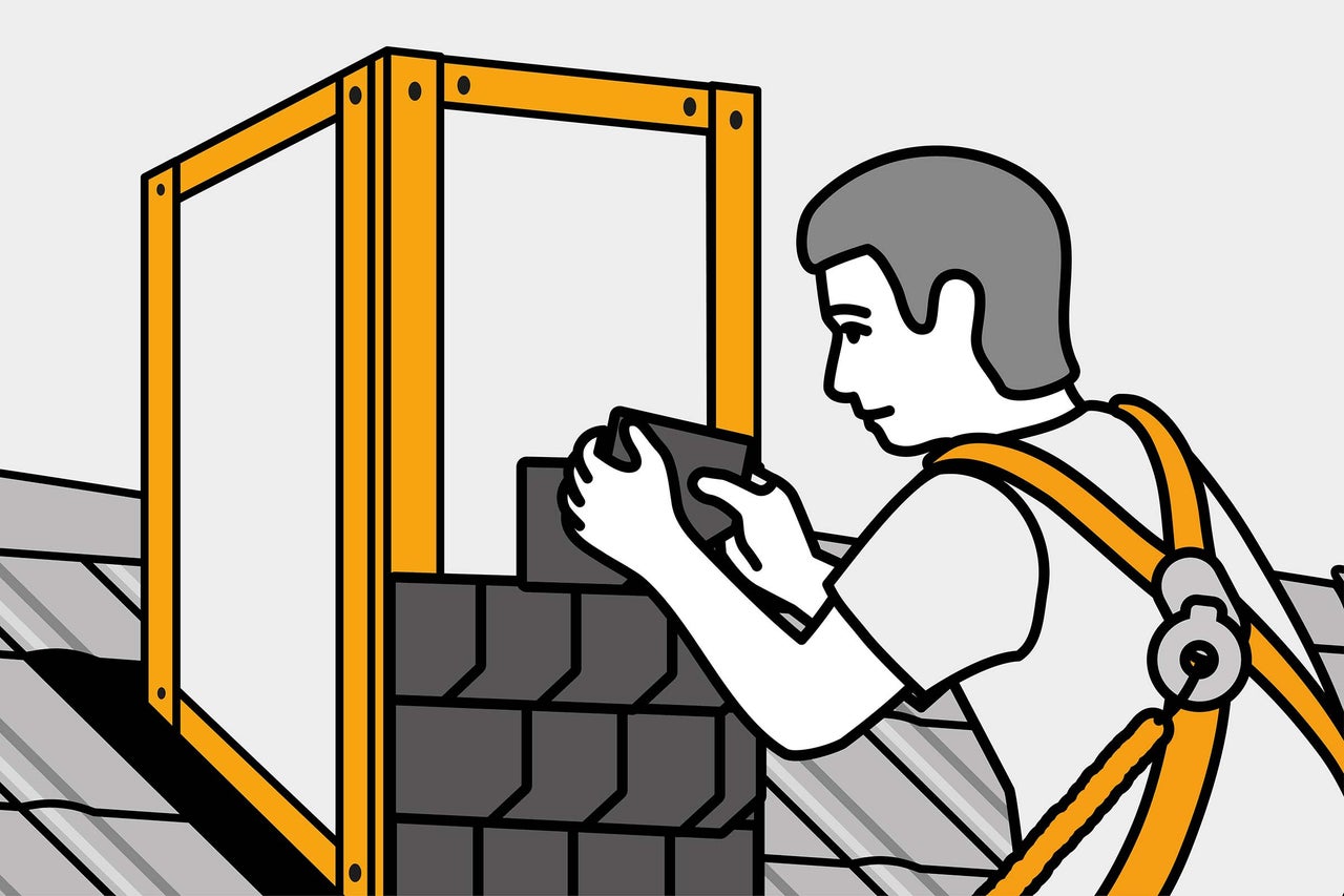 Illustration eines Dachdeckers mit Sicherheitsgurt, der Schiefer an einem Dachfensterrahmen befestigt.