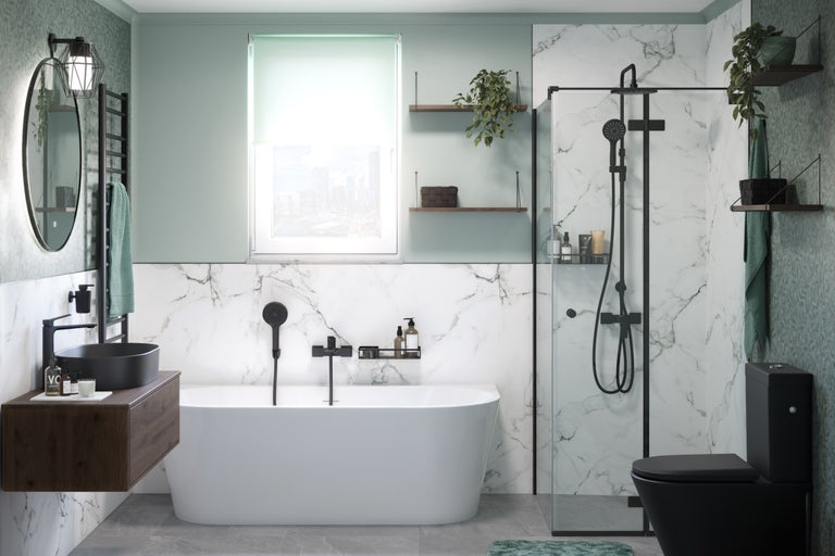 Modernes Badezimmer mit freistehender Badewanne, Waschtisch, Dusche und Toilette