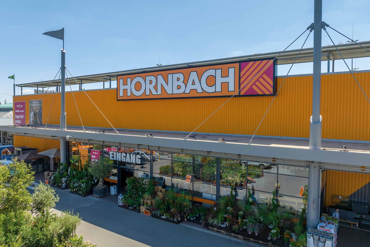  Hornbach Baumarkt Gebäudeansicht 