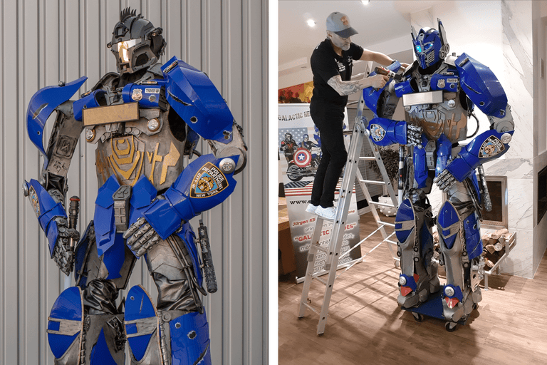 Blaue und silberne Roboterfigur mit Polizeiabzeichen und LED Details
