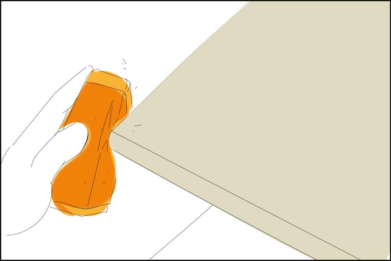 Handhobel bearbeitet Holzkante