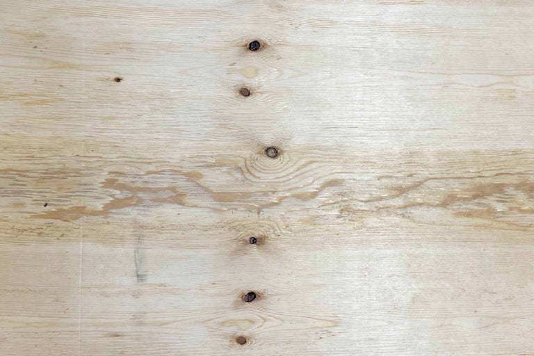 Holzplatte mit Astlöchern