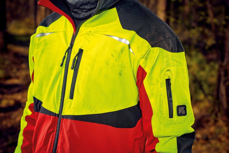 Forstjacke mit Reißverschlusstaschen