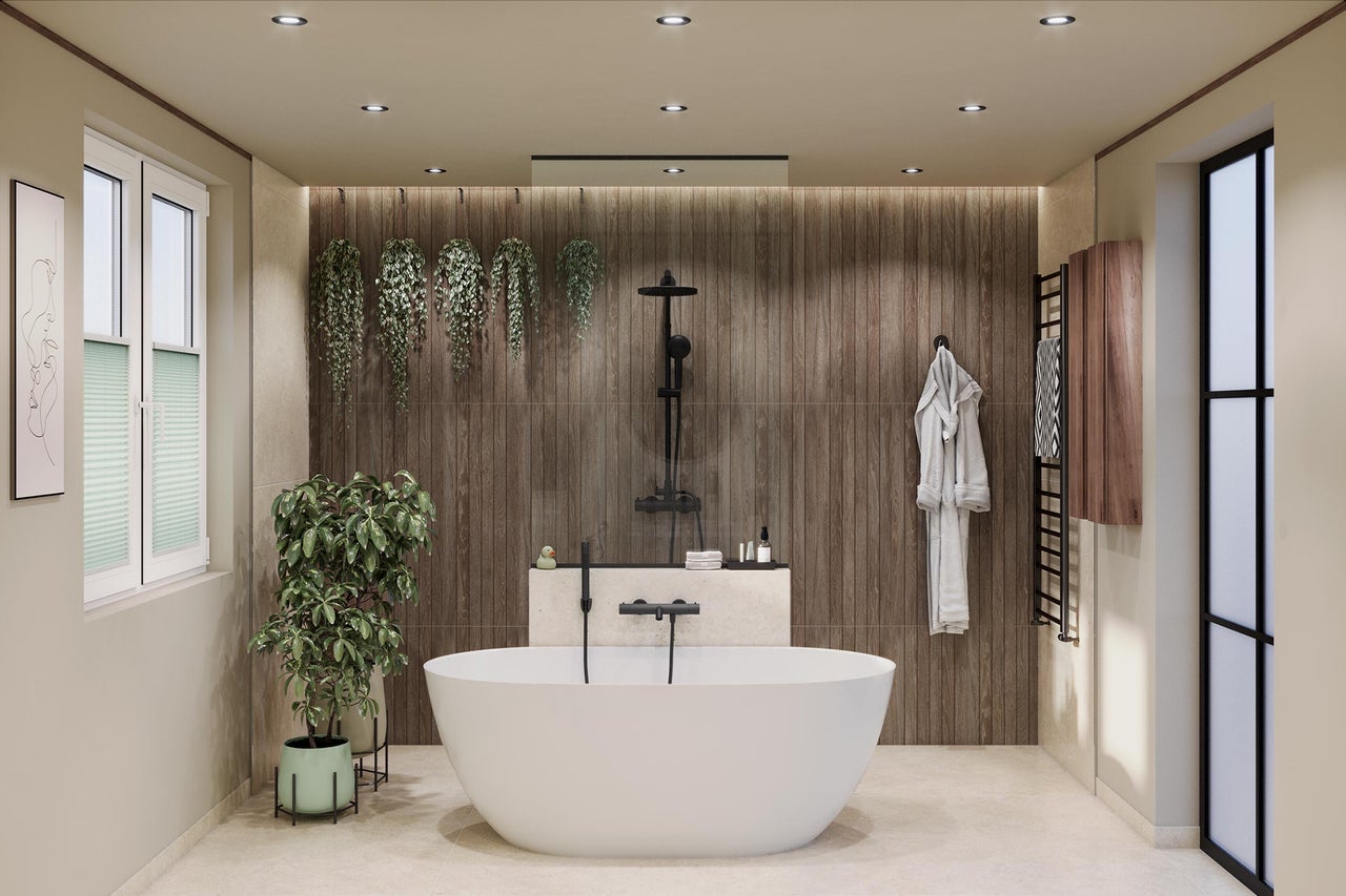 Modernes Badezimmer mit freistehender Badewanne, Dusche und Holzwandverkleidung