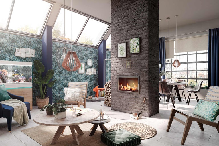 Wohnzimmer mit Kamin, Sitzmöbeln, Tisch und Dekorationen.