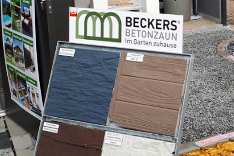 Mustertafel mit Betonzaun-Elementen von Beckers Betonzaun