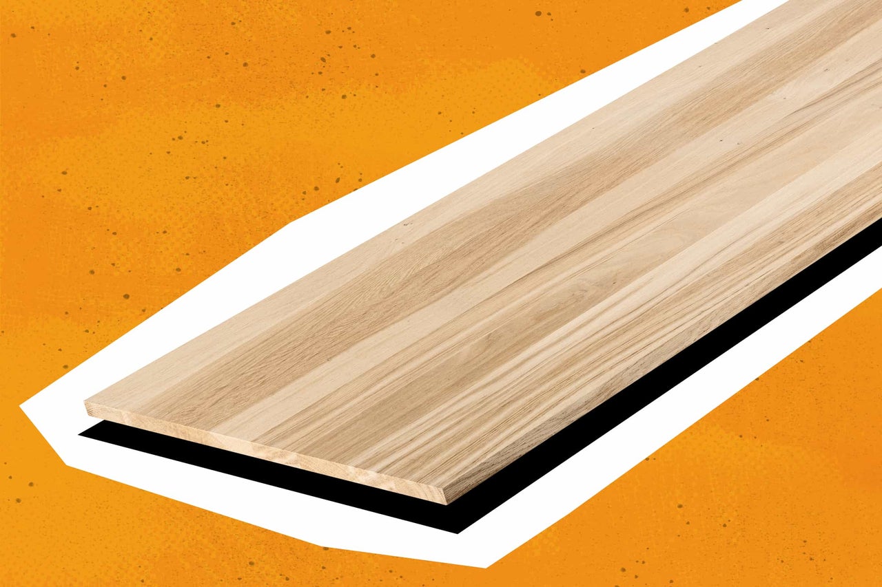 Holzbrett Eiche auf orangenem Hintergrund