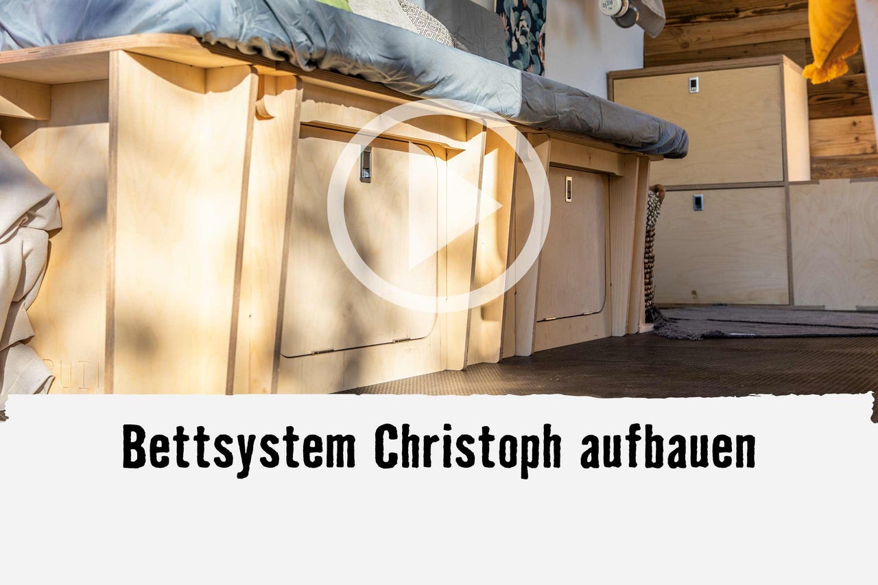 
			Bettsystem aus Holz mit Stauraum für den Innenausbau eines Fahrzeugs
		