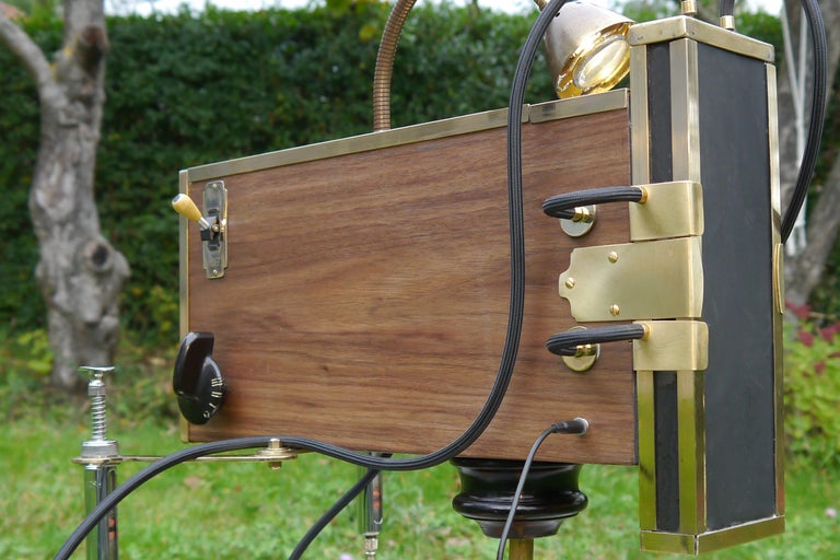 Historische Kamera aus Holz und Metall