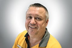 Porträt eines lächelnden Mannes