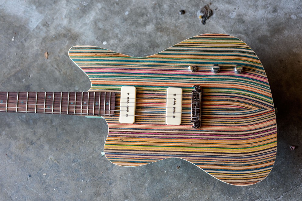 Fertige Gitarre Fertige Gitarre