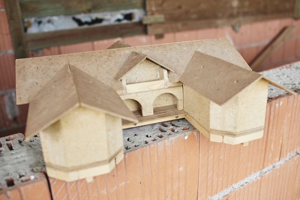Das Modell für das Haus, das sich der blinde Wolfgang Hermann selbst baut. Das Modell für das Haus, das sich der blinde Wolfgang Hermann selbst baut.