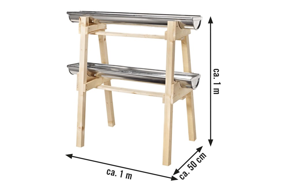 Pflanztisch mit zwei Pflanzrinnen und Holzgestell, circa 1 Meter Höhe, circa 50 Zentimeter Tiefe, circa 1 Meter Breite