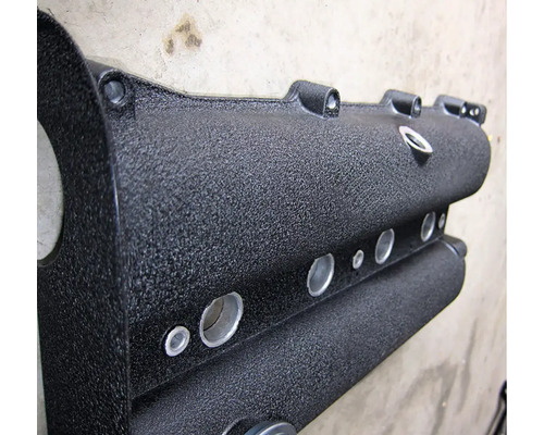 Ansaugkrümmer aus Metall mit mehreren Öffnungen