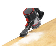 cleanmaxx Staubsauger im Einsatz auf einer Holzoberfläche