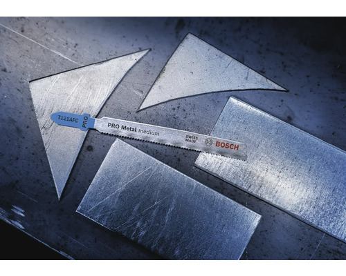 Bosch Stichsägeblatt Pro Metal Medium mit Metallausschnitten