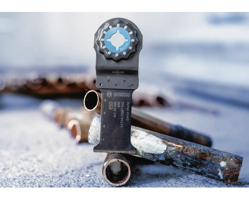 Bosch Logo. Tauchsägeblatt zum Schneiden von Metallrohren.