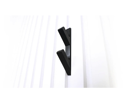 Schwarze Wandgarderobe mit drei Haken