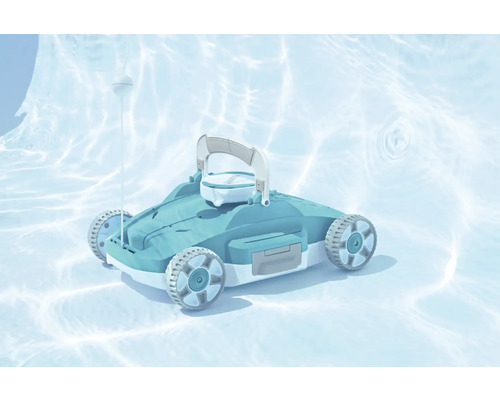 Automatische Poolreinigungsmaschine im Wasser