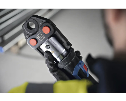 Presszange für Sanitär- und Heizungsinstallation