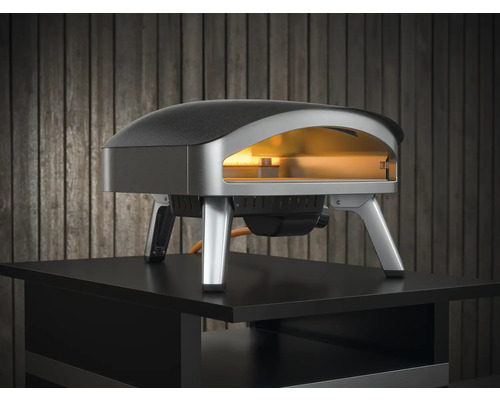 Pizzaofen auf einem Tisch