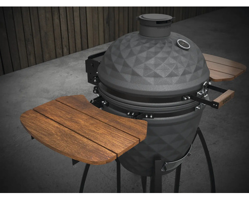 Keramikgrill mit Ablagetischen für den Garten