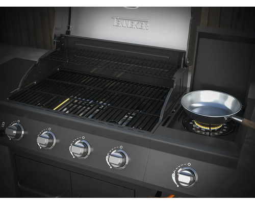 Tenneker Gasgrill mit vier Brennern und Seitenbrenner mit Pfanne