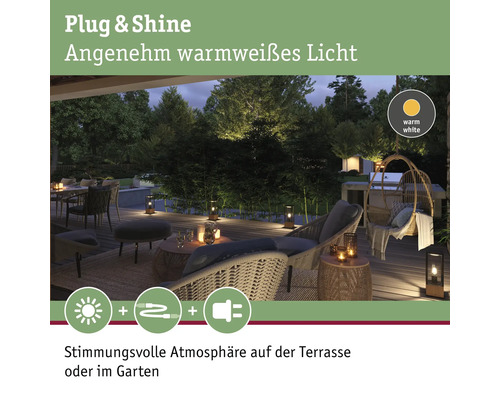 Terrasse mit Plug and Shine Beleuchtung für stimmungsvolles warmweißes Licht