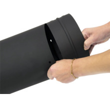 Schornsteinrohr wird mit der Hand montiert