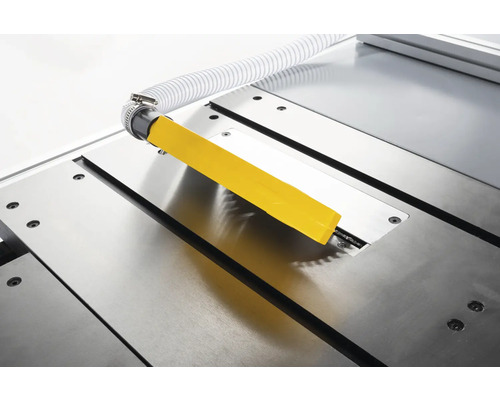 Detailansicht einer Kreissäge mit Absaugvorrichtung und Spaltkeil