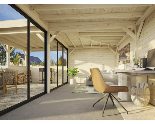 Helles Gartenhaus mit Holzverkleidung, großen Glasschiebetüren und Büroeinrichtung