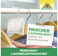 Neudorff Logo. Kleiderschrank mit Lavendelsäckchen zum Aufhängen.