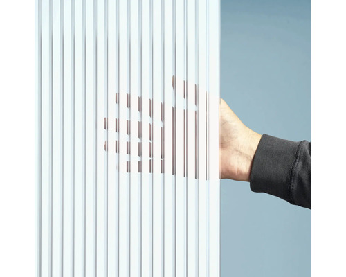 Lichtdurchlässige Kunststoffplatte mit Hand