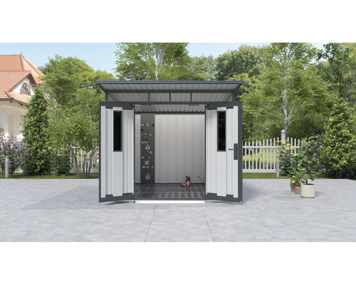Metall Gerätehaus mit geöffneten Flügeltüren und Gerätehalterung an der Rückwand