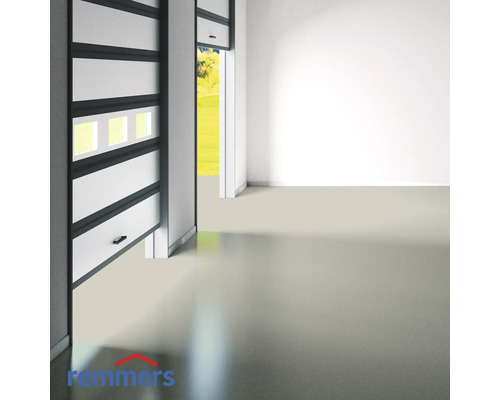 Garage mit Sektionaltor und Industrieboden