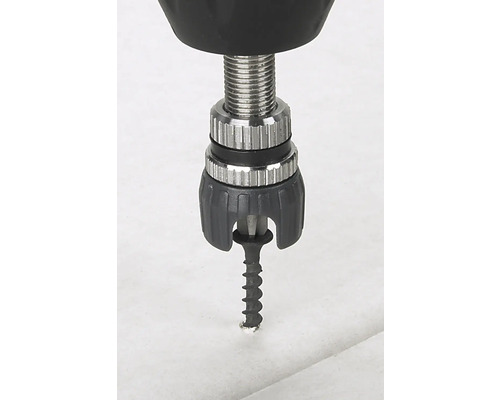 Befestigung einer Schraube mit einem Schraubwerkzeug