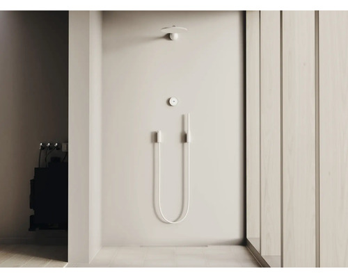 Begehbare Dusche mit Kopfbrause und Handbrausegarnitur