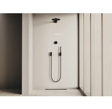 Dusche mit Duschkopf, Handbrause und digitaler Steuerung
