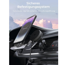 Smartphone mit Magnethalterung im Auto