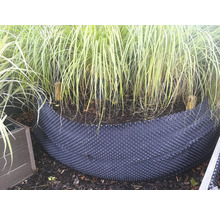 Beetbegrenzung mit Gräsern und Erdreich für den Garten