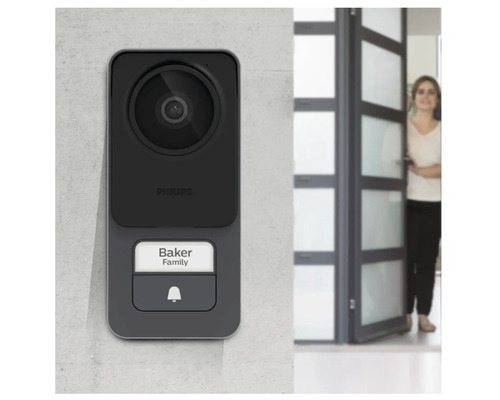 Philips Türklingel mit Kamera und Namensschild an einer Wand